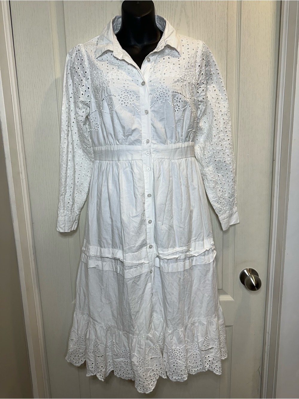 White Eyelet Button-Front Midi Dress with Long Sleeves szS | boho prairie girly